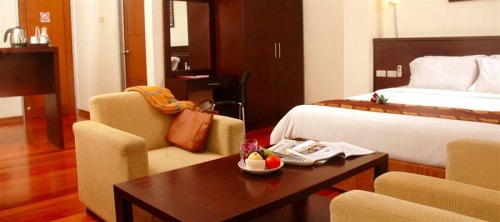 Aryuka Hotel