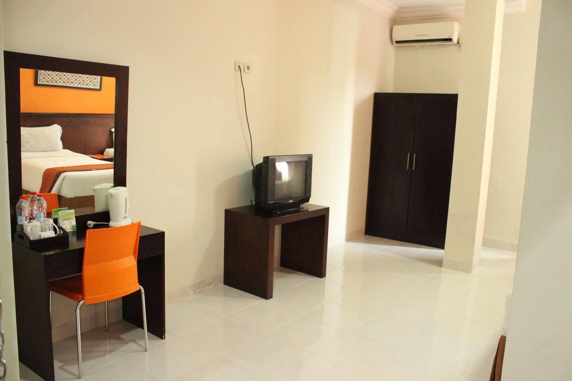 Aryuka Hotel