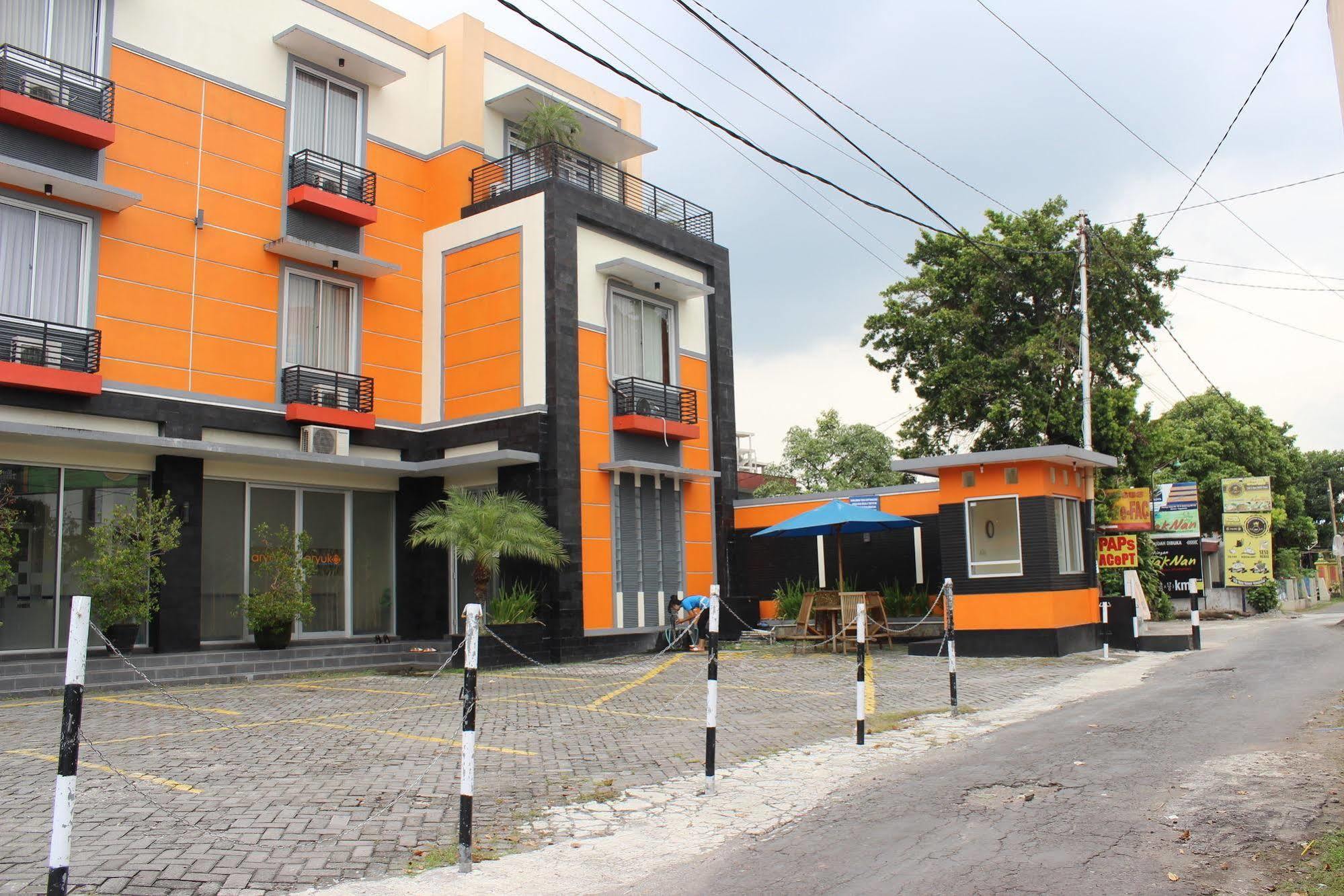 Hotel Aryuka Kejayan